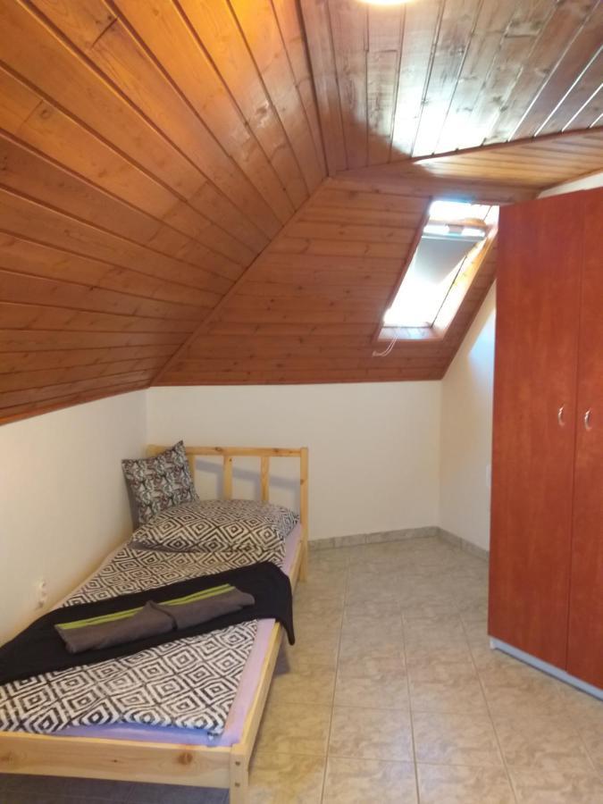 Aparthotel Azure House Keszthely Esterno foto