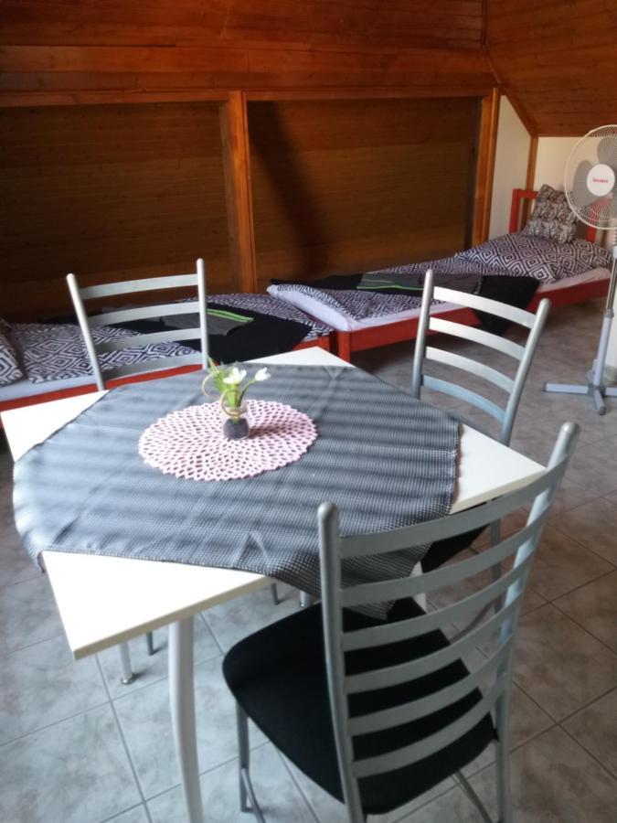 Aparthotel Azure House Keszthely Esterno foto