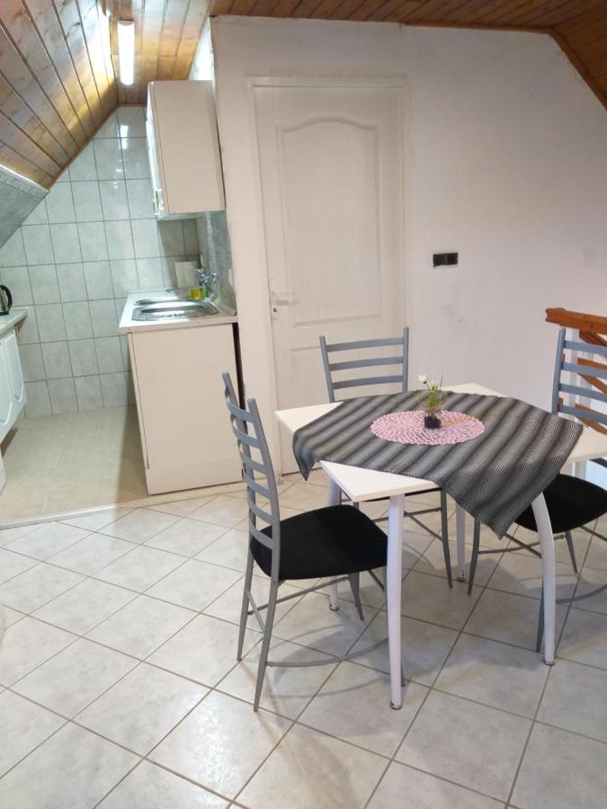 Aparthotel Azure House Keszthely Esterno foto
