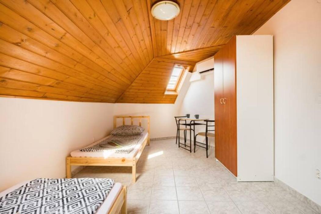 Aparthotel Azure House Keszthely Esterno foto